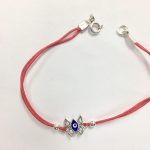 Pulsera hilo rojo mariposa