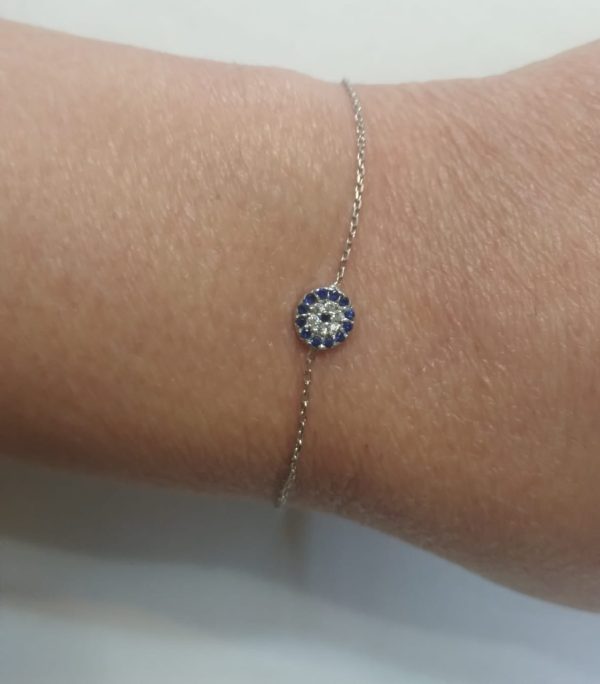 Pulsera plata, delgada ojo turco de cristal austríaco.